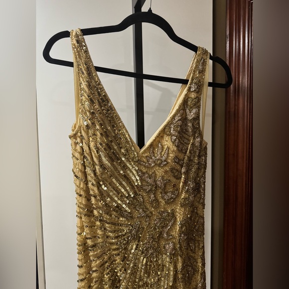 Sleeveless beaded gown - Picture 6 of 8